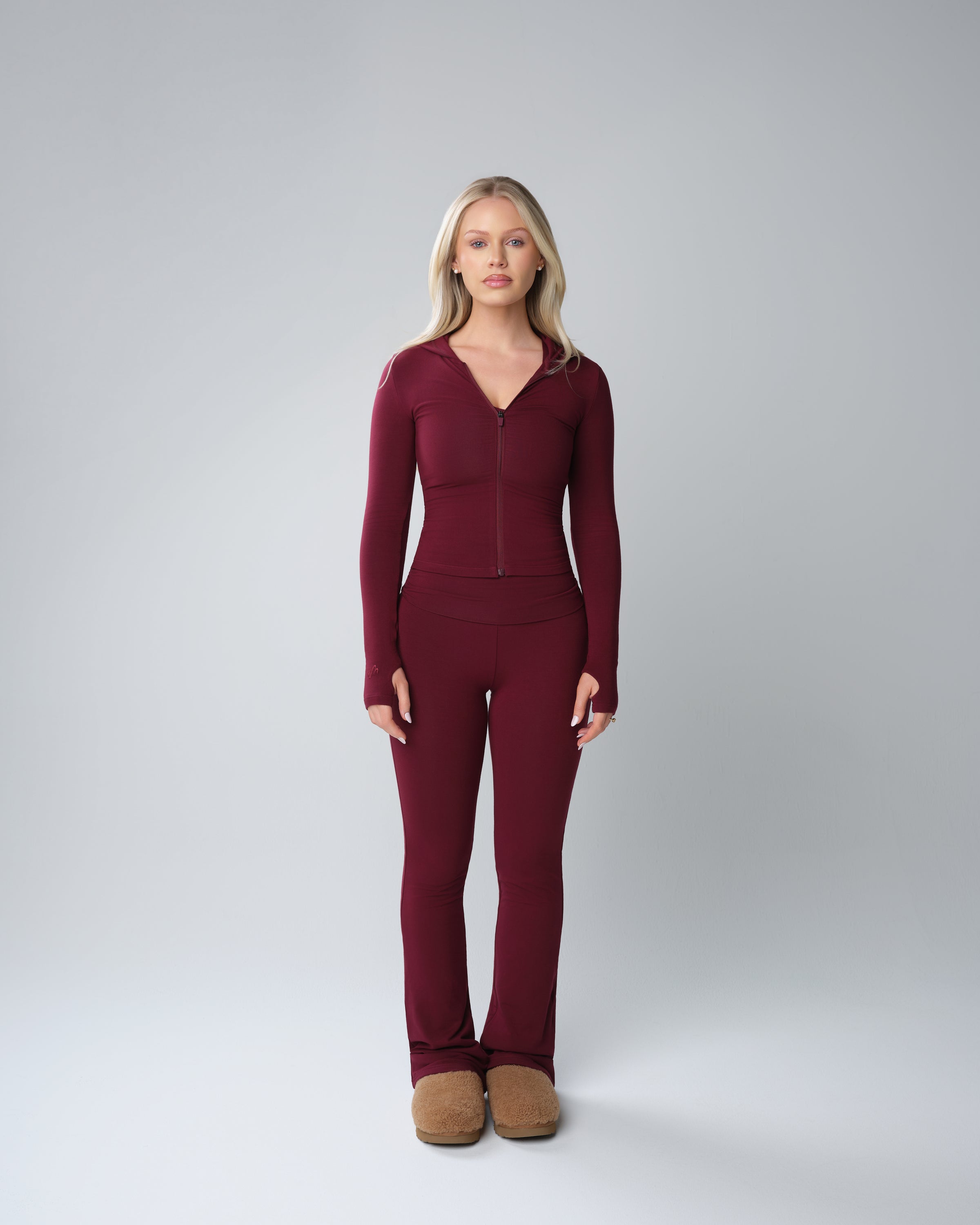 SEAMLESS ZIP UP JACKET (BURGUNDY)